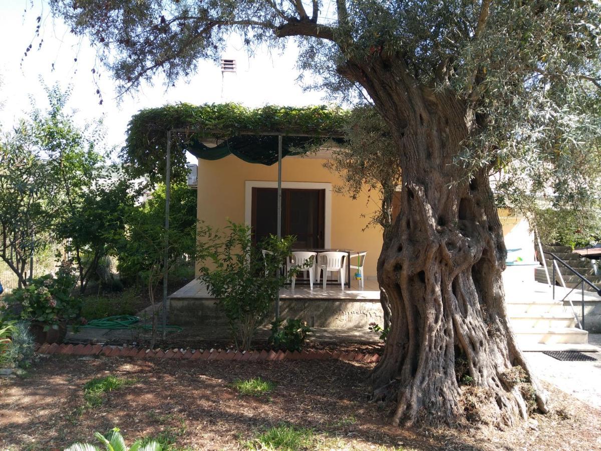 Lefkas House With Garden Villa Tsoukalades Exterior photo